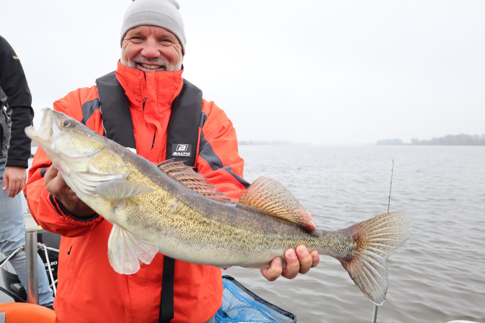 Snoekbaarsvissen met visgids Fishmeister in de Biesbosch