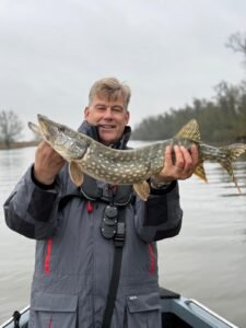 Snoekvissen in de Biesbosch met Fishmeister